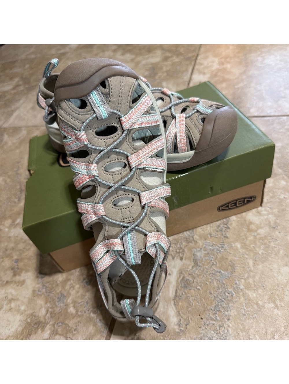 KEEN Rose Closed Toe Sandal Women's Size 9.5 Brindle/Shitake Waterproof Outdoor